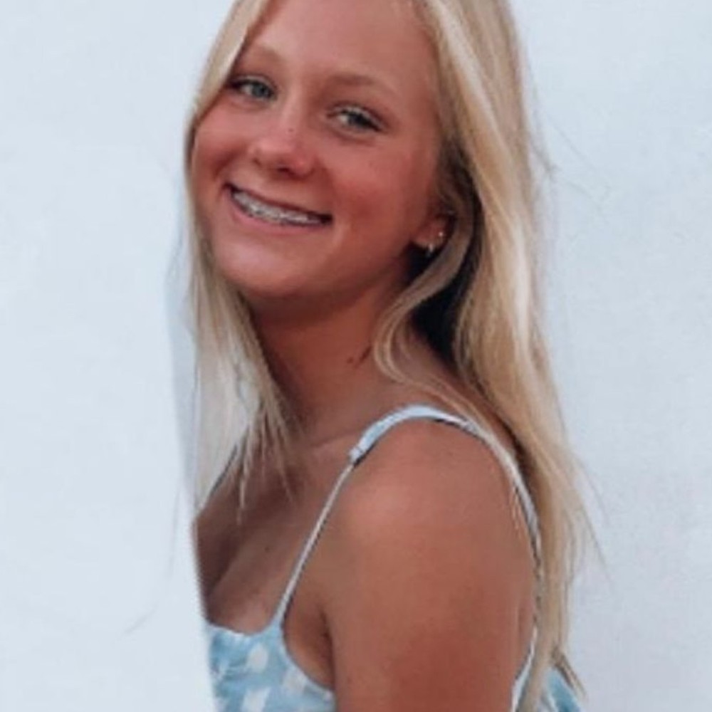 Meet your Posher, Brooke